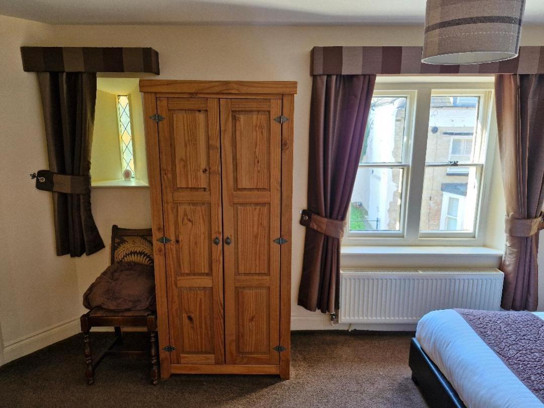 The Court House Inn Thrapston  Esterno foto