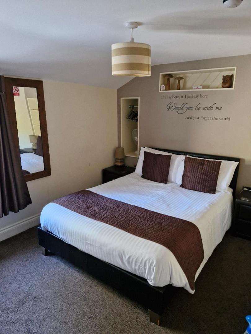 The Court House Inn Thrapston  Esterno foto